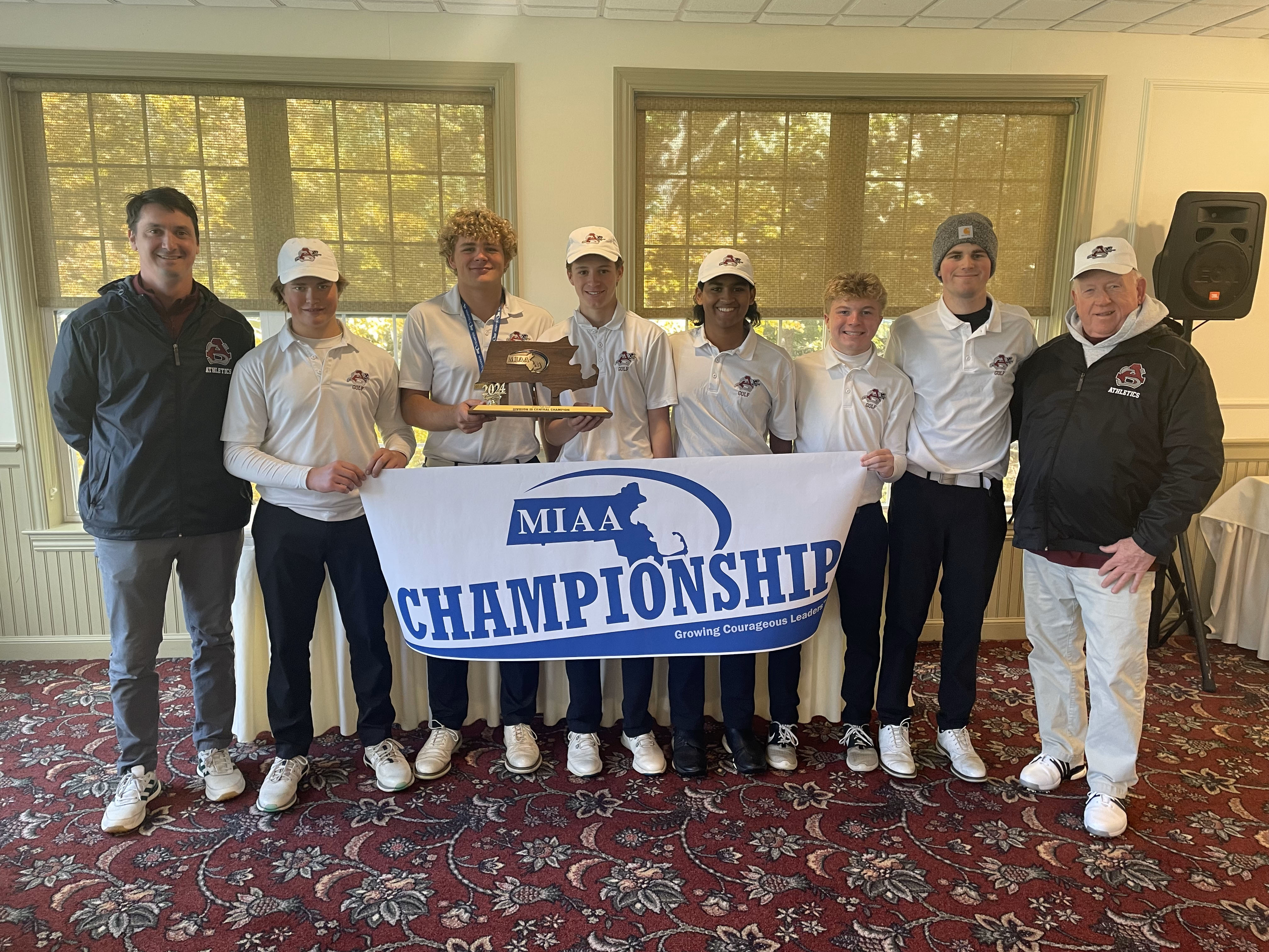 D3 Central Golf champion - Ayer Shirley